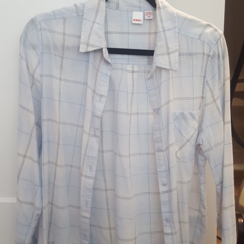 👚 light blue plaid button-down shirt